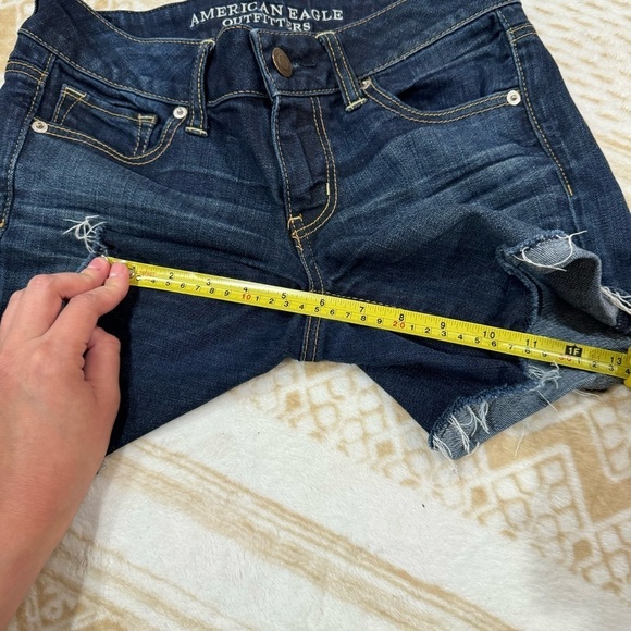 2/$25 American Eagle Dark Blue Stretch Cut Off Distressed Denim Jean Shorts 4 - Picture 13 of 16